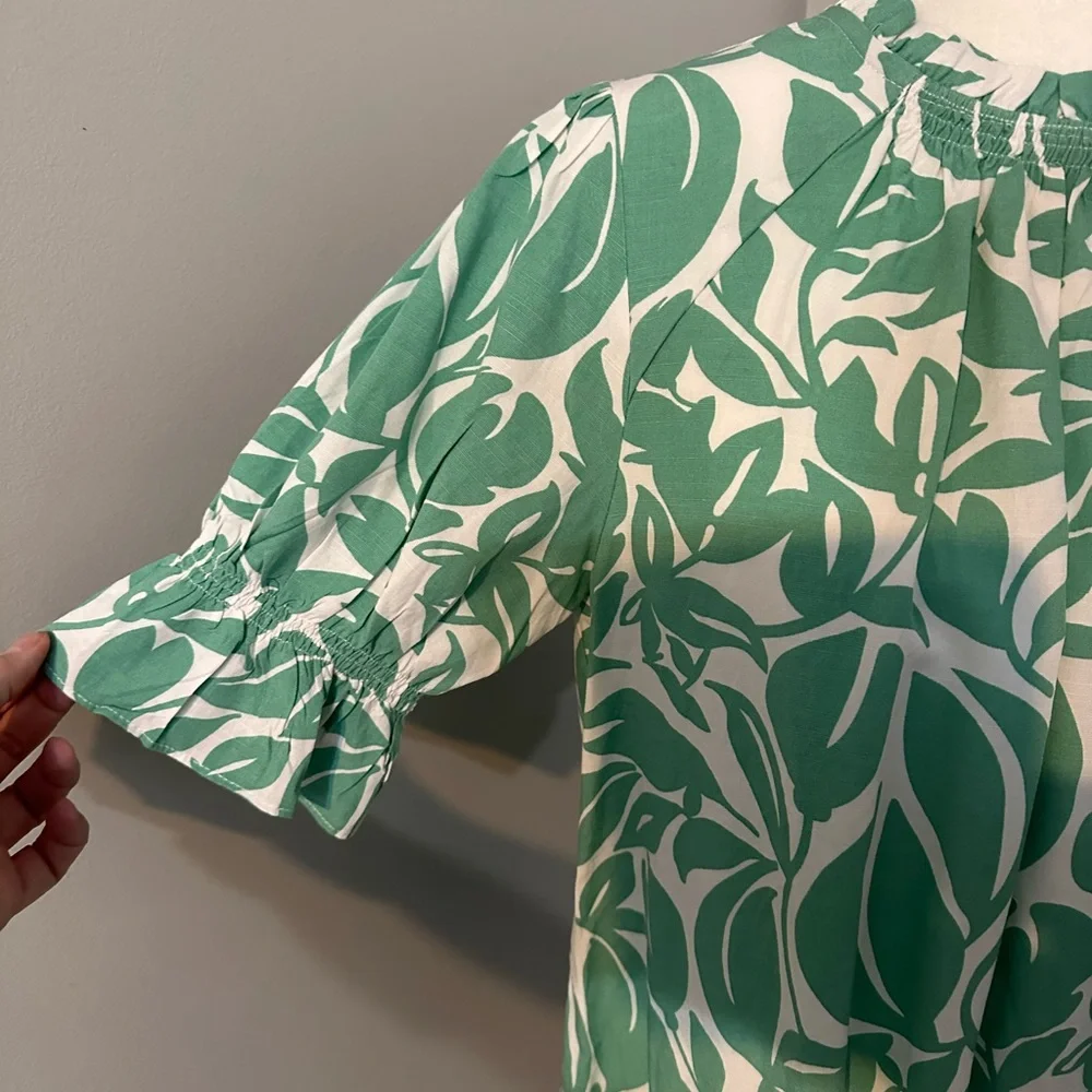 NWT THML Palm Print Top - Picture 3 of 9
